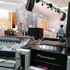 Line Array Sound System On Rent thumbnail 2