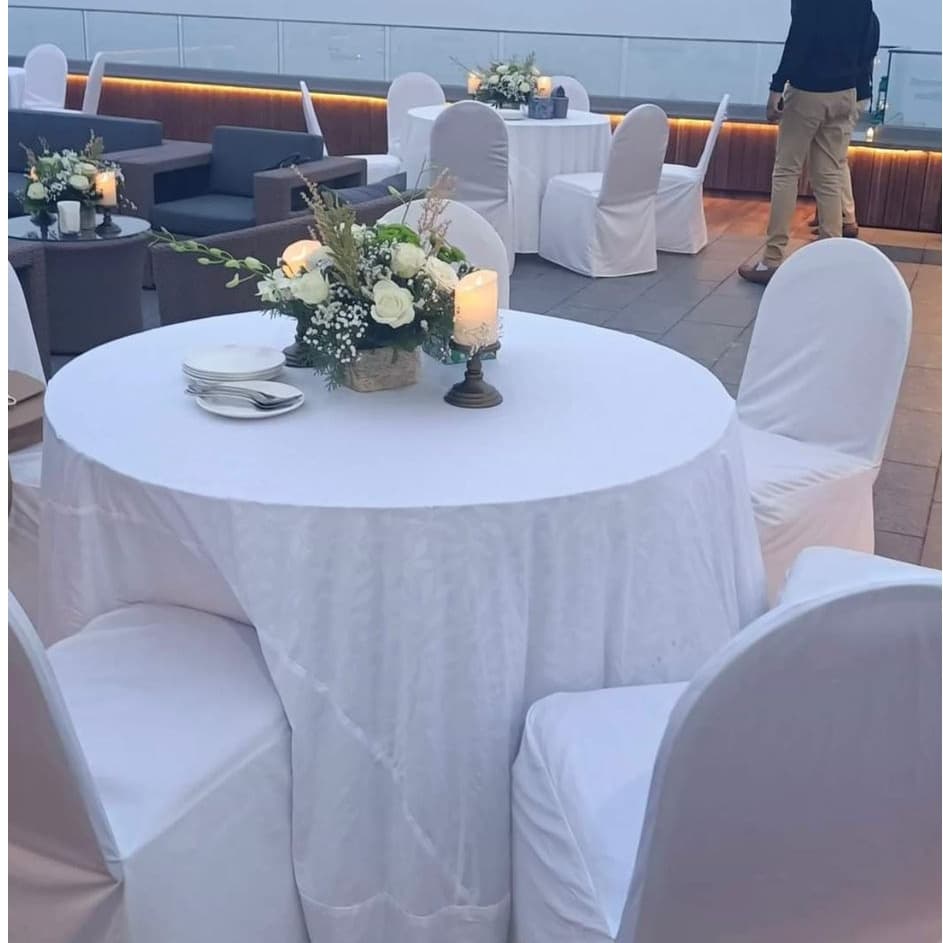 Round Table 5ft Rental thumbnail 1